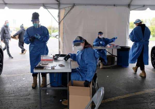 לראשונה מזה חודשיים: יותר מ-60 אלף נדבקים אובחנו ביממה האחרונה ברחבי ארה"ב