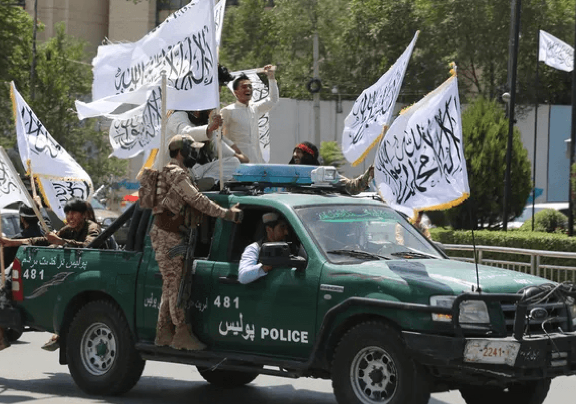 הטליבאן בחוקים חדשים: אסור קול נשי במרחב הציבורי 