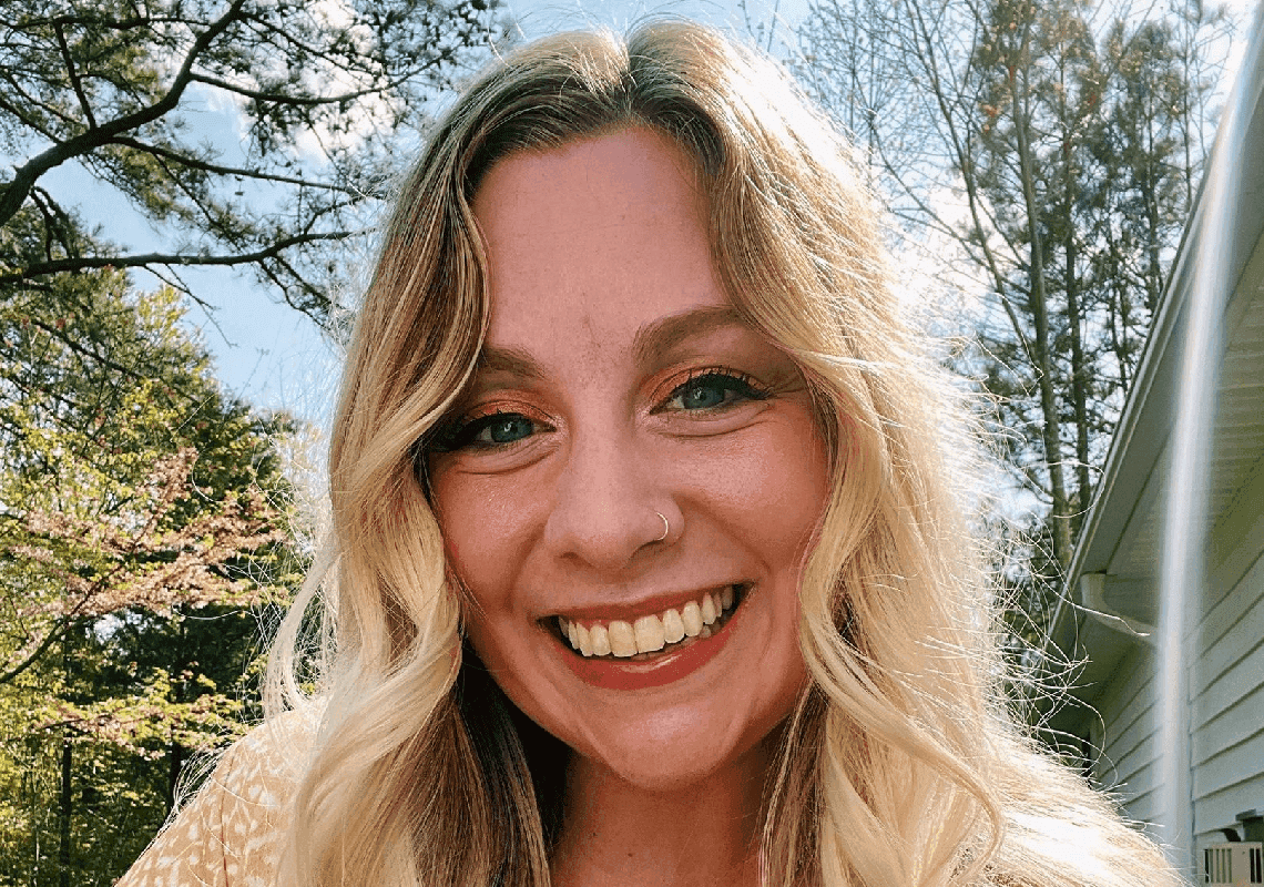 המורה שנורתה ע"י תלמיד בן 6 מדברת לראשונה: "לא אשכח את המבט שלו כשהוא כיוון אלי את האקדח" 