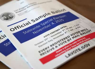 קליפורניה מצביעה היום על עתיד הקונגרס: בחירות מיוחדות לשרטוט מחדש של מחוזות בחירה