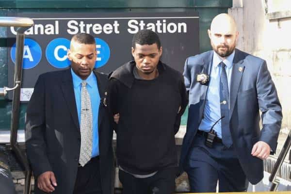 צעיר בן 23 מברוקלין חשוד בגרימת מאות שיבושים ברכבת התחתית