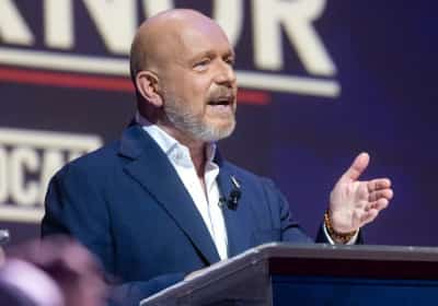 פחות מארבעה חודשים לפריימריז למושלות קליפורניה: המועמד הרפובליקני ממשיך לשמור על יתרון