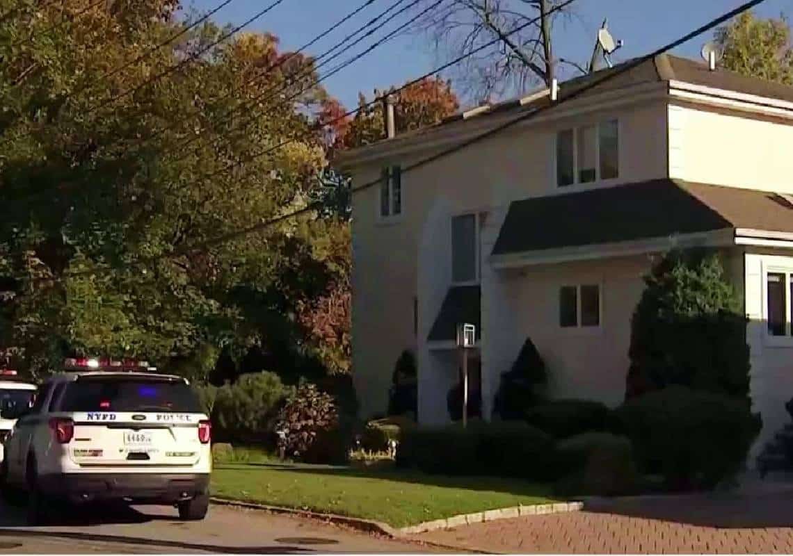 לאור יום: התחזו לשוטרים ושדדו בני זוג בביתם בניו יורק