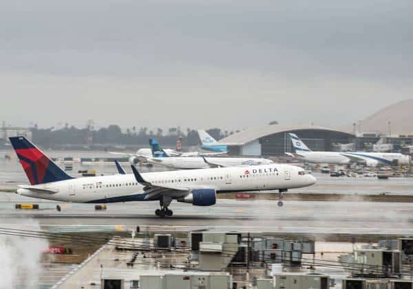 מתקשים להמריא: דלתא איירליינס דיווחה על הפסדי ענק, המנכ"ל סיפק תחזית קודרת לשנים הבאות