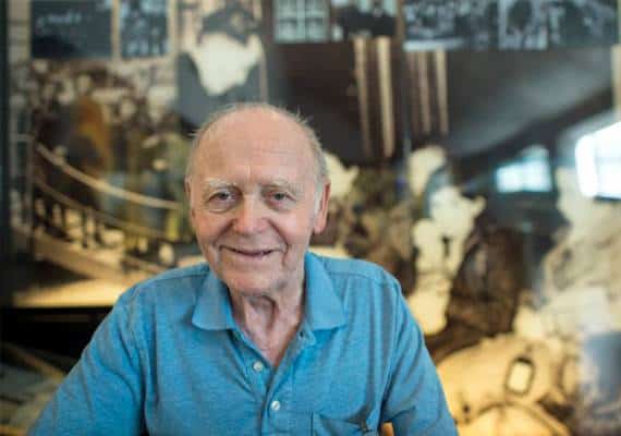 80 שנים לאחר החילוץ מידיים נאציות: תושב לוס אנג'לס חוזר למקום הכואב