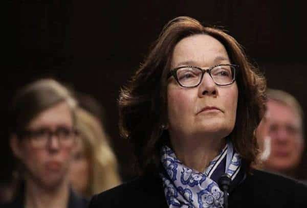 פצצה פוליטית: ראשת ה-CIA חוסמת בגופה את חשיפת מסמכי רוסיה-טראמפ שהיו אמורים להתפרסם - חשד סביר כי הייתה מעורבת