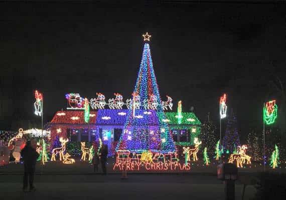 ניו ג'רזי: משפחה ביקשה לקשט עבור החג, העירייה דורשת סכום עתק