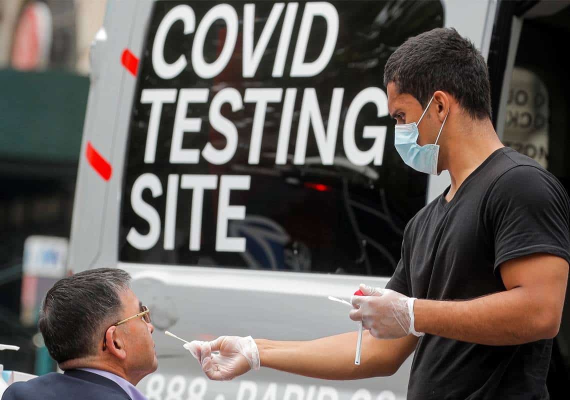 הגל הרביעי כבר כאן: תחלואת הקורונה מזנקת בכל מדינות ארה"ב