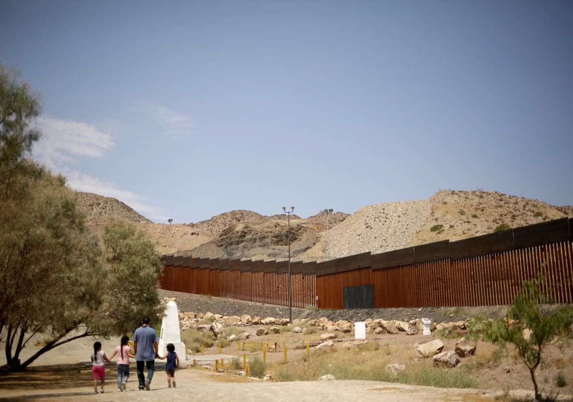 תושב קולורדו בדרך לכלא לאחר שהורשע בהונאת תורמים לבניית החומה בגבול ארה"ב-מקסיקו