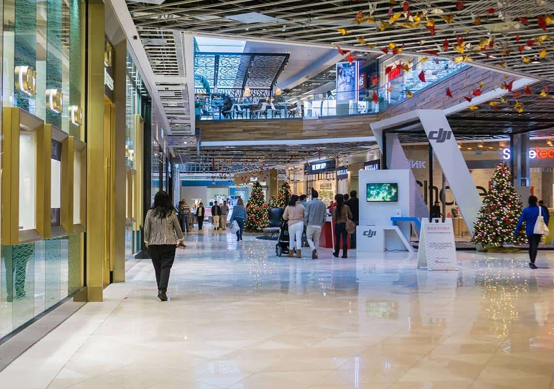 תחלואת הקורונה בלוס אנג'לס ממשיכה לצנוח: האם המחוז בדרך לבטל מגבלות נוספות?