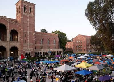 טראמפ דורש מיליארד דולר מיו.סי.אל.איי בגין האשמות אנטישמיות