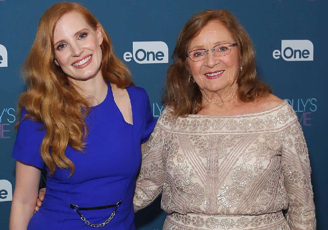 ג׳סיקה צ׳סטיין חושפת: ״סבתא שלי ישבה על בראדלי קופר״