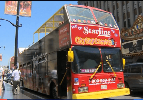 הוליווד: בעקבות צעקת התושבים, גישתם של אוטובוסים תירותיים לגבעות הנוצצות תוגבל