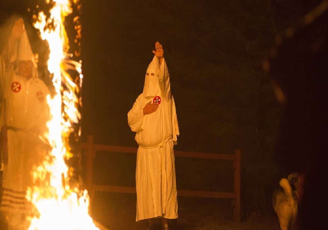 כוננות בדרום קליפורניה: "צפויה להתרחש התנגשות אלימה בין אנשי ה-KKK ופעילי BLM"