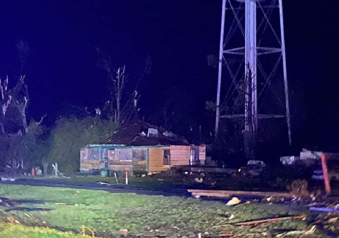 אסון במיסיסיפי: לפחות 23 נהרגו בסופות טורנדו הרסניות