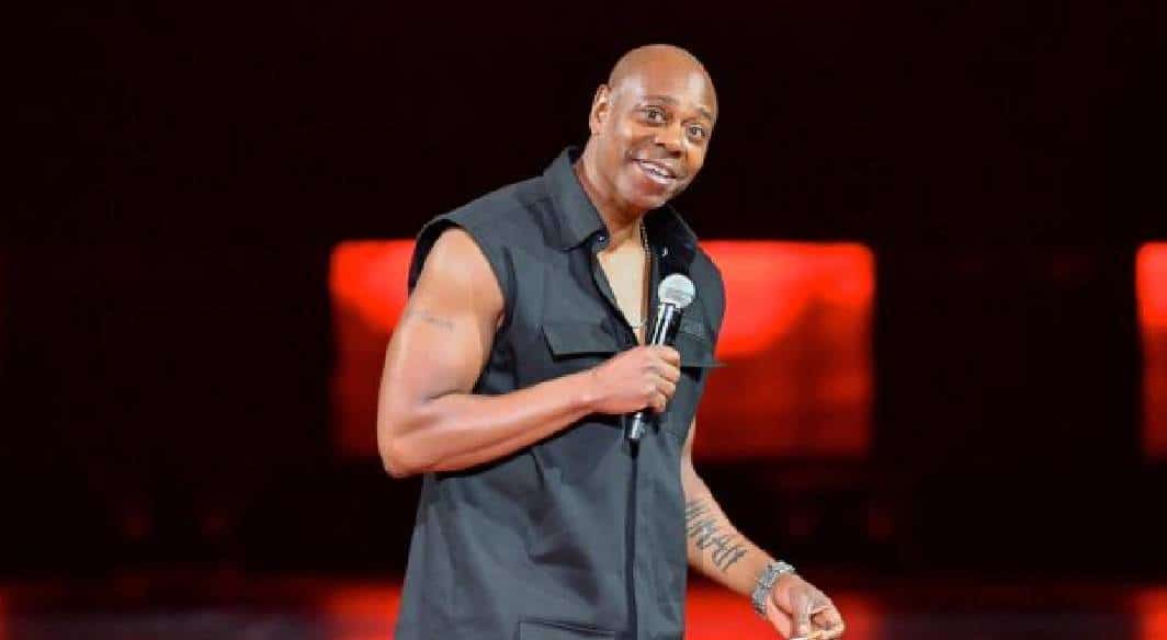 הקומיקאי דייב שאפל טען במהלך הופעה: "ישראל מבצעת רצח עם"