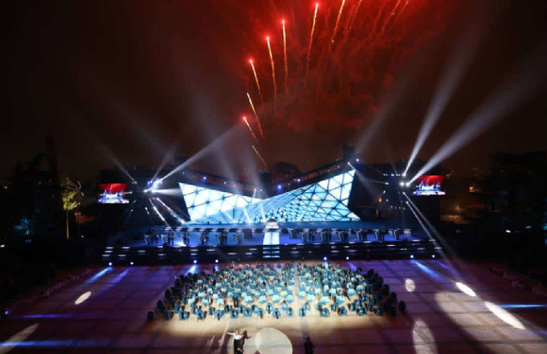 יום העצמאות ה-76 לישראל: ללא זיקוקים וקהל - טקס המשואות יצא לדרכו - שידור ישיר