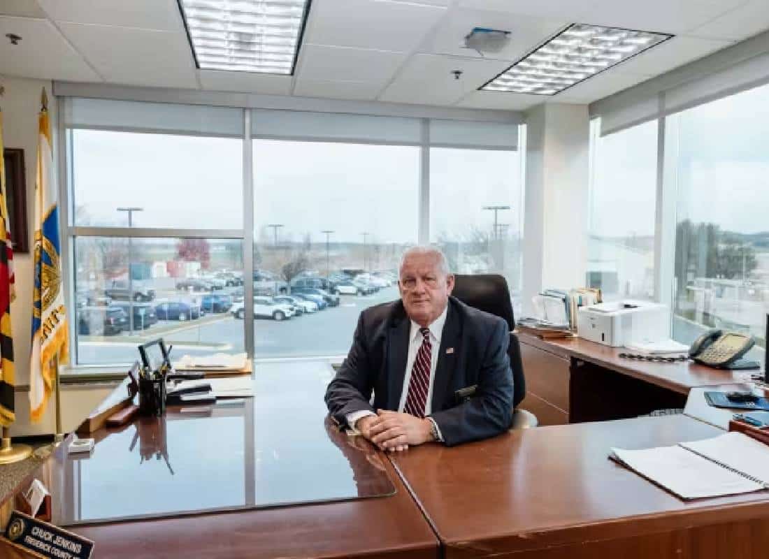 שריפי המחוזות נערכים למבצע הגירוש ההמוני של טראמפ