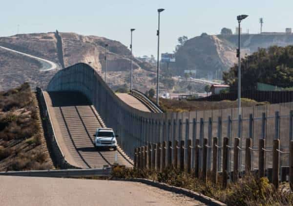 תופעה - חציית גבול המונית כדי להתאשפז בבתי חולים ממלכתיים אמריקאים
