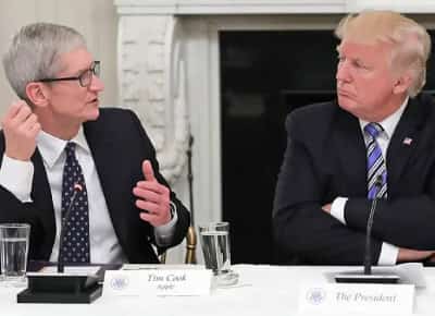 אפל נכנעת לטראמפ: תשקיע מאה מיליארד דולר נוספים בארה"ב כדי למנוע מכסים על אייפון