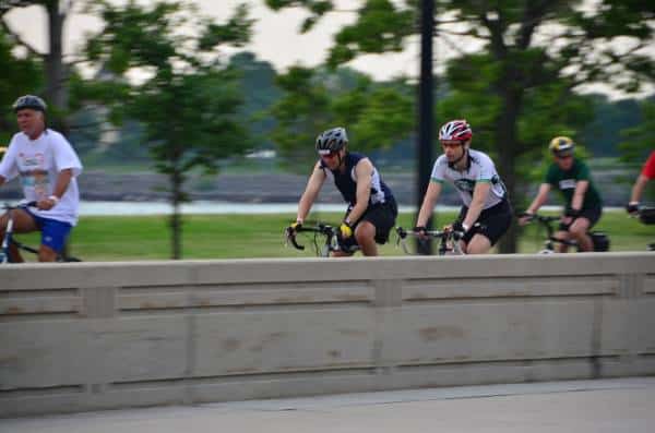 שיקגו: אירוע Bike the Drive Route  מציע למשתתפיו ליהנות מרכיבה באחד הכבישים הפנורמיים של העיר 