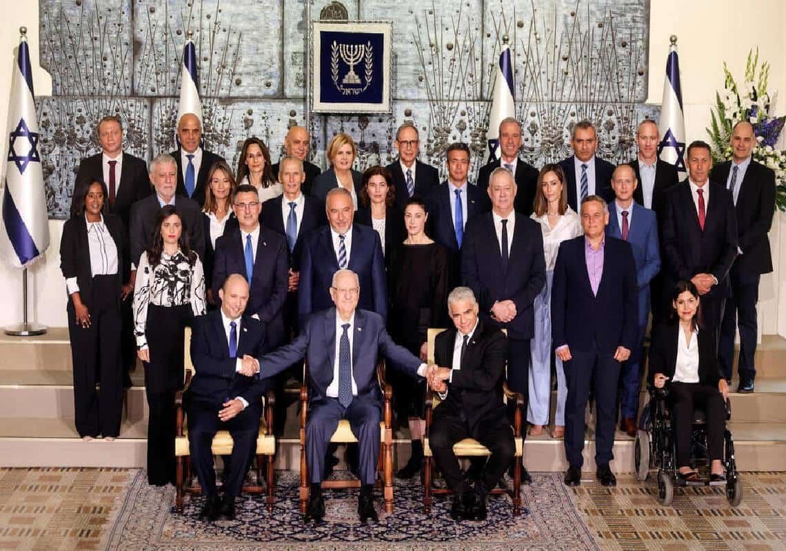 דעה: חברי בימין, תנו צ'אנס לממשלה הזו