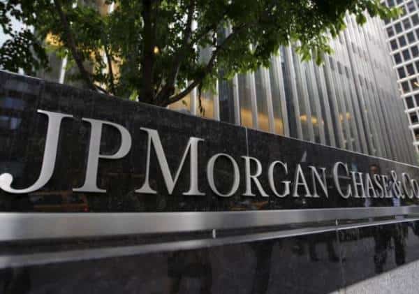 מיתון? לא אם אתם עובדי הבנק הזה שבדיוק החליט על חלוקת בונוסים