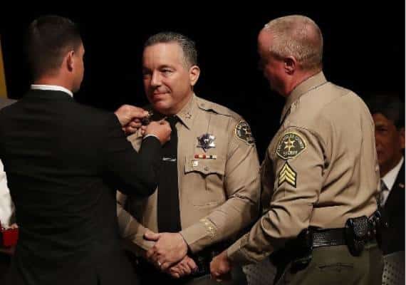 לוס אנג'לס: השריף החדש הבטיח "לנקות את האורוות" - ובינתיים מקיים