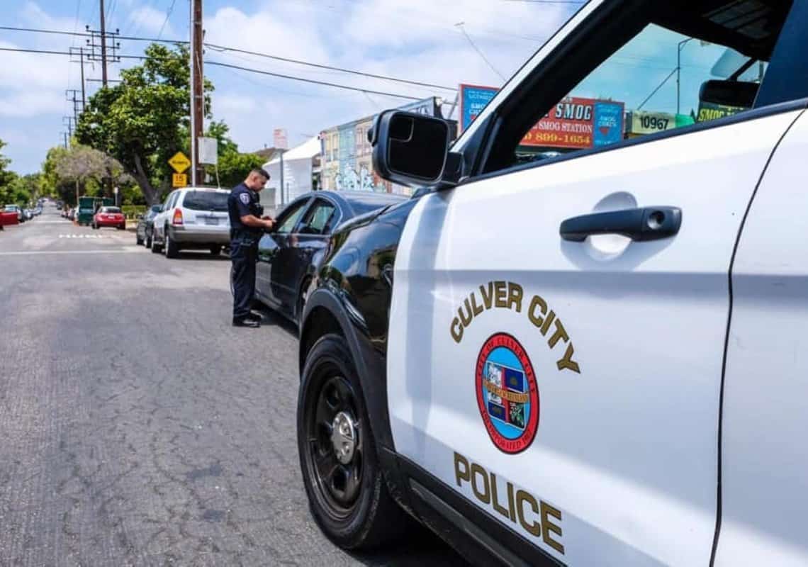 חשד לפשע שנאה בדרום קליפורניה: עלונים אנטישמיים נשלחו לבתים בקאלבר סיטי