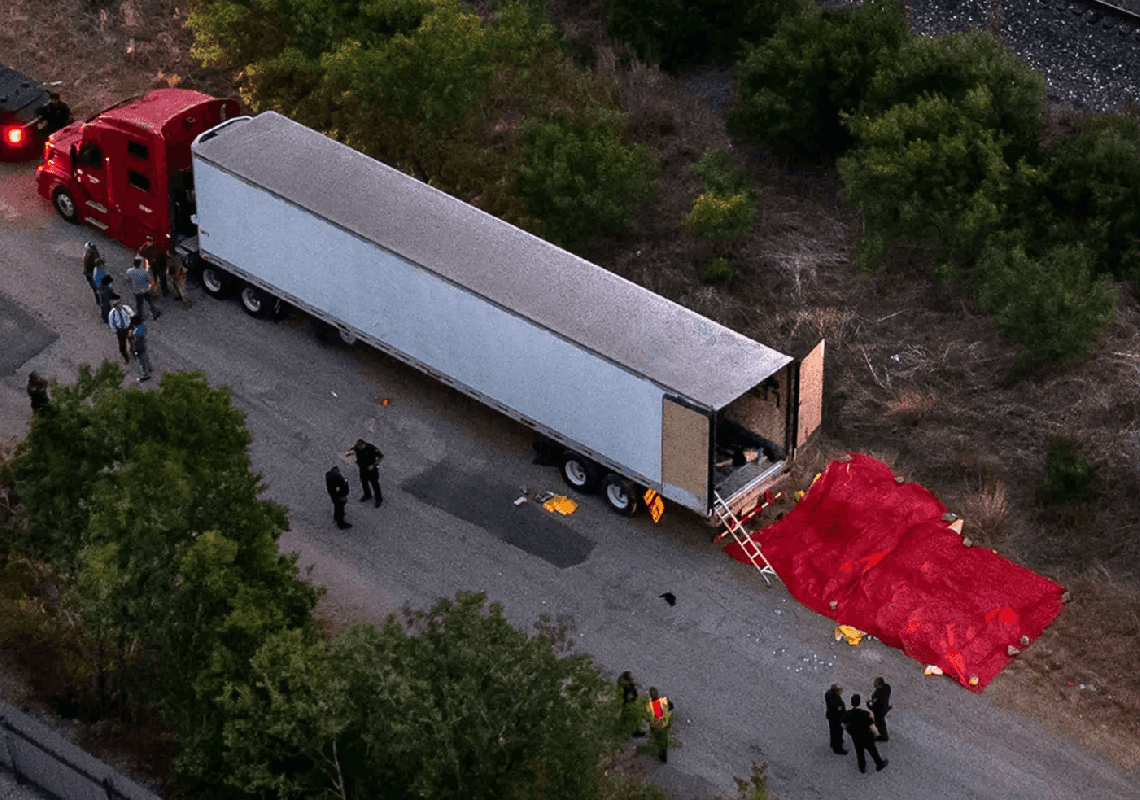 אסון המשאית בטקסס: שבעה נעצרו באשמת מותם של 53 מהגרים