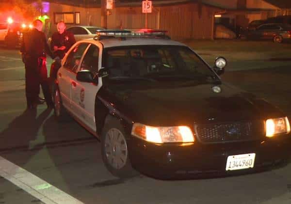 מכת הפריצות האלימות בלוס אנג'לס: שודדים אזקו בעל בית בשרמן אוקס 