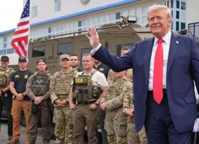 טראמפ רומז: שיקגו עשויה להיות היעד הבא למבצע פדרלי נגד פשיעה