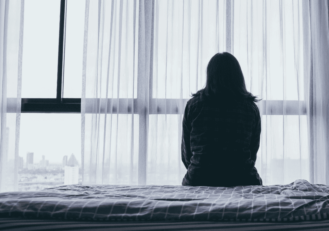 רופא בכיר בארה"ב מזהיר מפני המגפה השקטה והעצובה: בדידות 