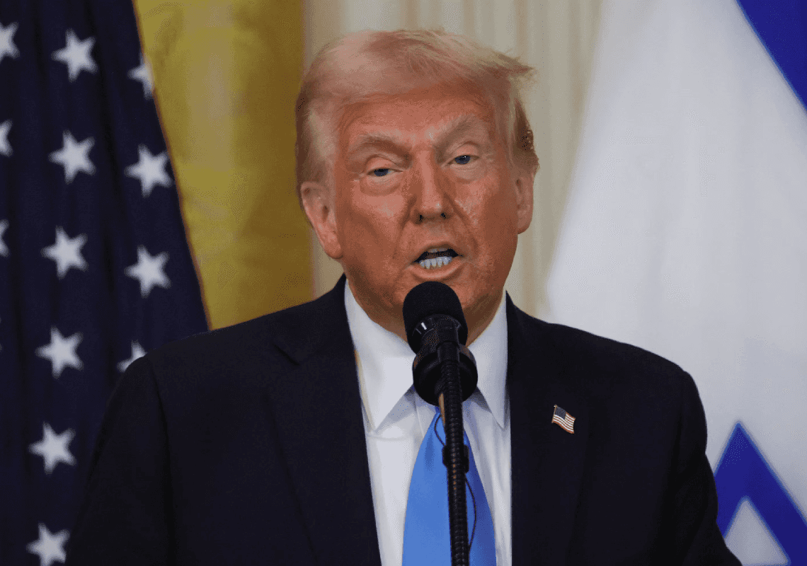 טראמפ קורא לאמריקאים לציין את יום השואה: "רעל האנטישמיות עדיין קיים"