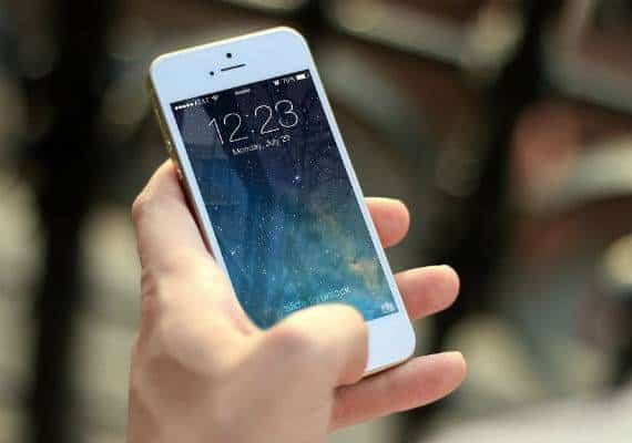 נלחמים בהשמנה ובדיכאון: אפל מרכזת באתר שלה את כל האפשרויות שיש להורים כדי להגן על ילדיהם מזמן מסך רב