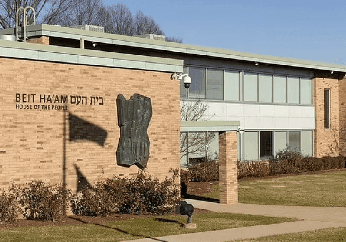 הותר לפרסום: בן 13 תכנן טבח בבית כנסת בארה"ב