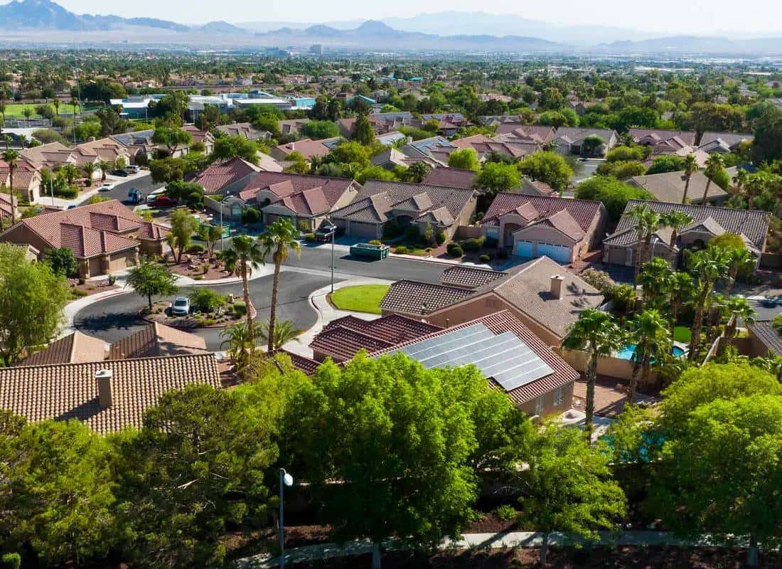 הצפה בשוק הנדל"ן: מלאי הבתים בלאס וגאס עולה ב-44.5% אך הקונים נעלמו