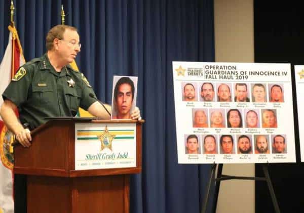 פלורידה: מבצע סמוי הוביל למעצרם של 17 פדופילים, ביניהם 2 עובדים בדיסניוורלד