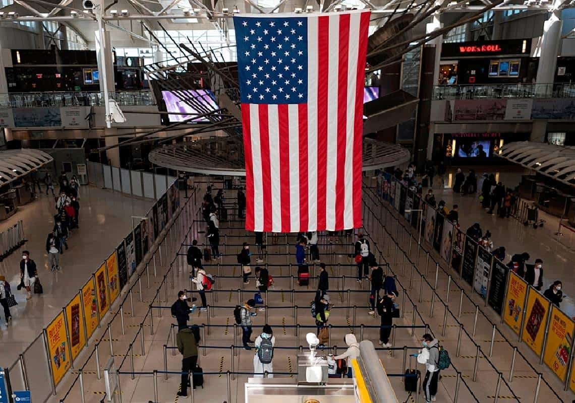 לא מסתפקים בקנסות: ה-FBI יחקור נוסעים שמתפרעים בטיסות בארה"ב