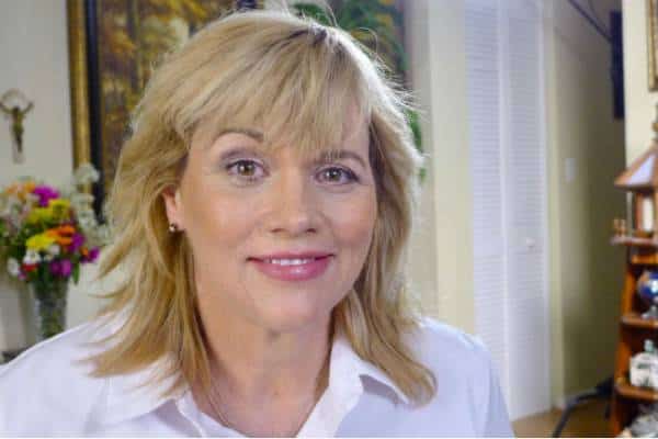 לא נחה: האחות של מייגן מרקל, סמנתה, כותבת ספר ש'חושף הכל'