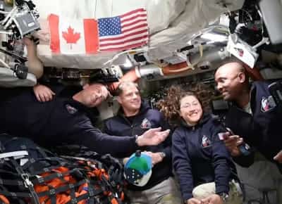 בדרך לירח, עם תקלה בשירותים: המשימה ההיסטורית של נאס"א מזכירה שגם בחלל יש תקלות