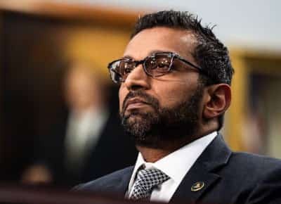 בכירים באפ.בי.איי תובעים את הממשל: פוטרנו משיקולים פוליטיים ולא חוקיים 