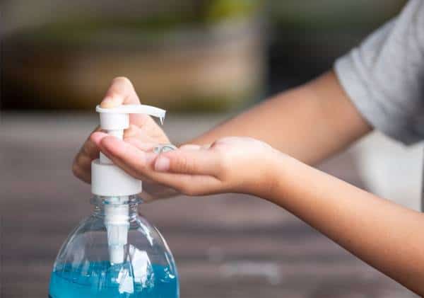 ה-CDC מדווח על מחלות, ליקויי ראייה ואף מוות לאחר שימוש לא מבוקר באלכוג'ל