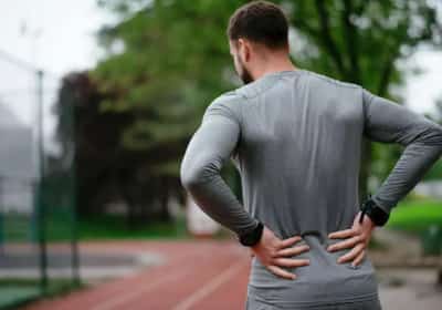 הגב כואב, אבל הראש קובע: כך שינוי תפיסה יכול להקל על כאב גב כרוני