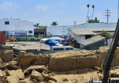 ונטורה: בולען גדול נפער במזרח העיר - כלי רכב ומבנים קרסו לתוכו