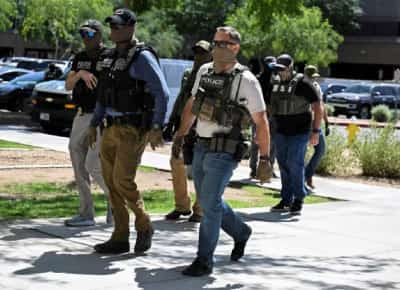 החמרה דרמטית ביחס למהגרים: רשות האזרחות האמריקנית מקימה לראשונה כוח משטרה חמוש