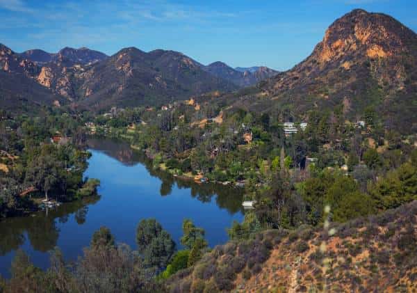 שמונה אתרי קמפינג מדהימים שמחכים לכם באזור לוס אנג'לס