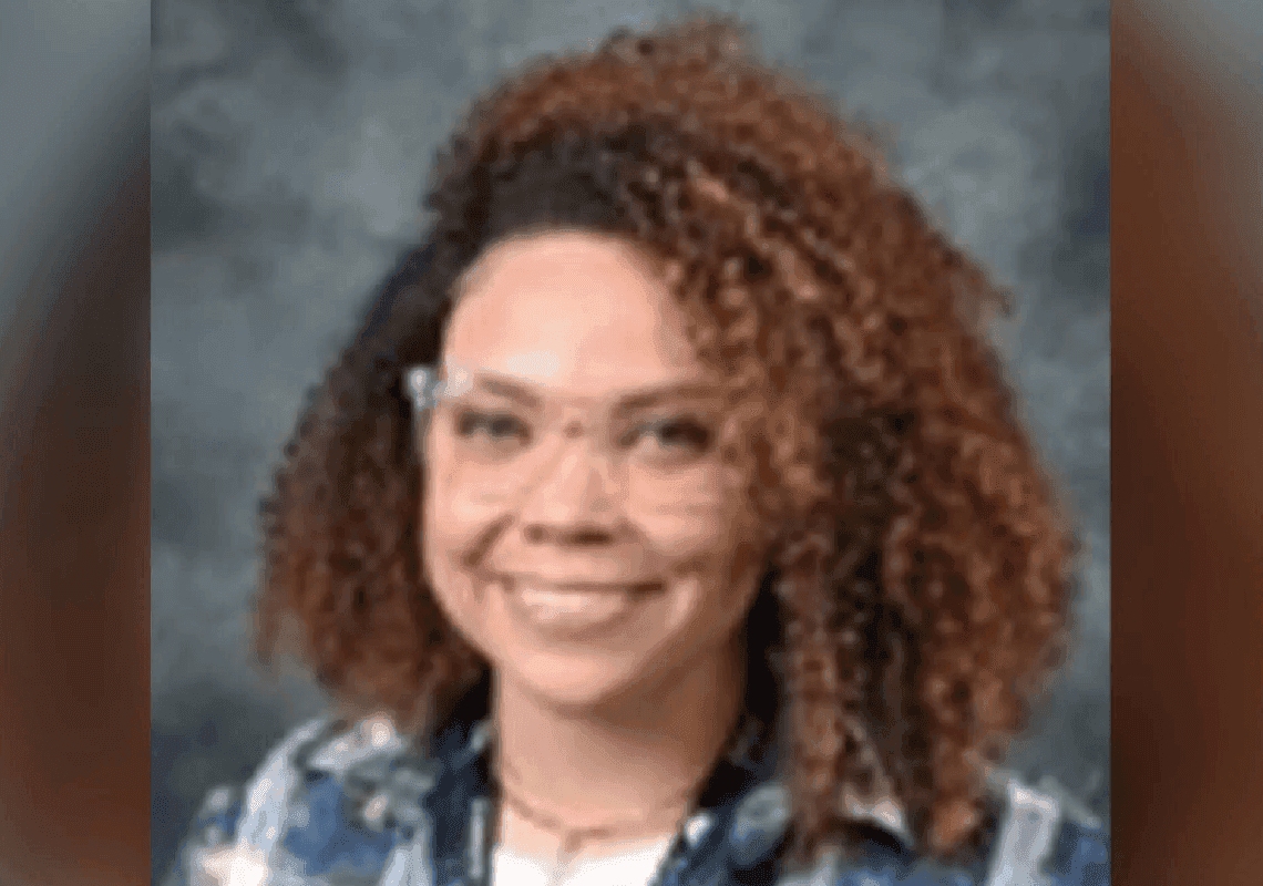 המורה שמעה כי אחד התלמידים מחבב אותה - ושלחה לו תמונות עירום 