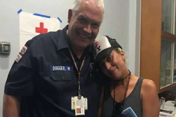 עניינים בוערים: מה שעוללו השריפות המשתוללות למפורסמים ולבתיהם וכיצד הם עוזרים לנפגעים