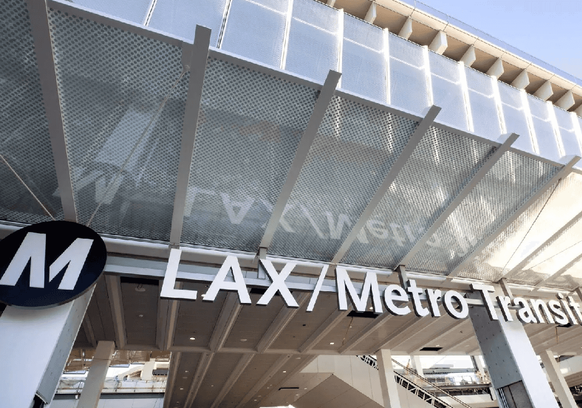 יש תאריך: תחנת הרכבת החדשה בשדה"ת LAX תיפתח ביוני 2025